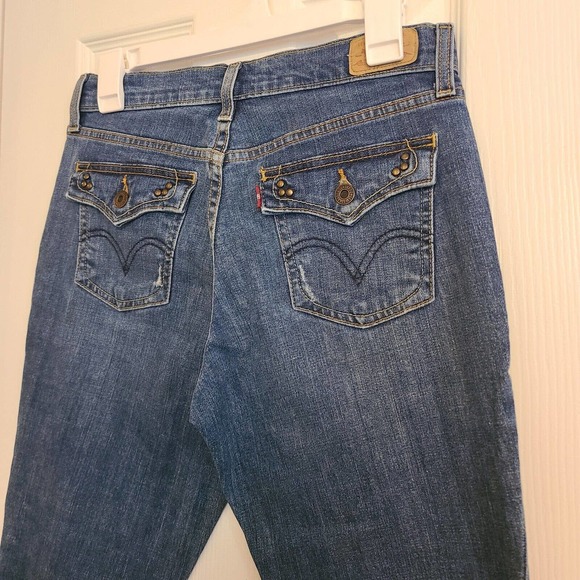 Levi's 515 Boot Cut Mid Rise Jeans Med Wash Back Pocket Detail, Womens Size 4S - Picture 2 of 10